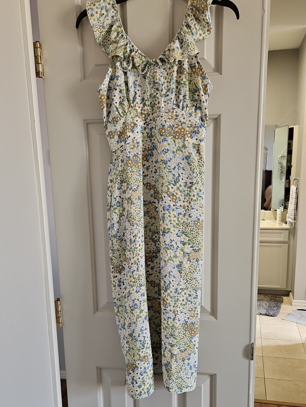 Ruffle Neck, Floral, Midi Dress
